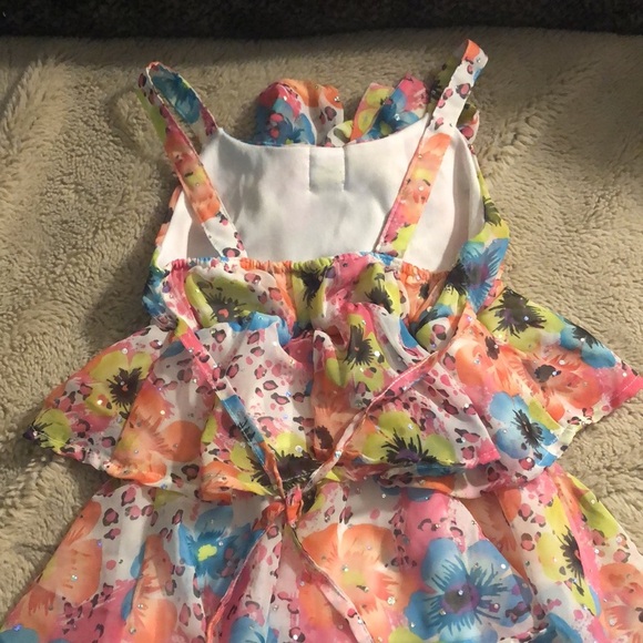 🎉4 for $20 Forever Me Hawaiian Print Ruffled Tier Dress, size 8 - Picture 4 of 8